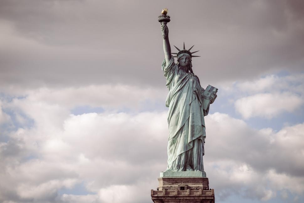 Free Image of Statue of Liberty stands with torch 