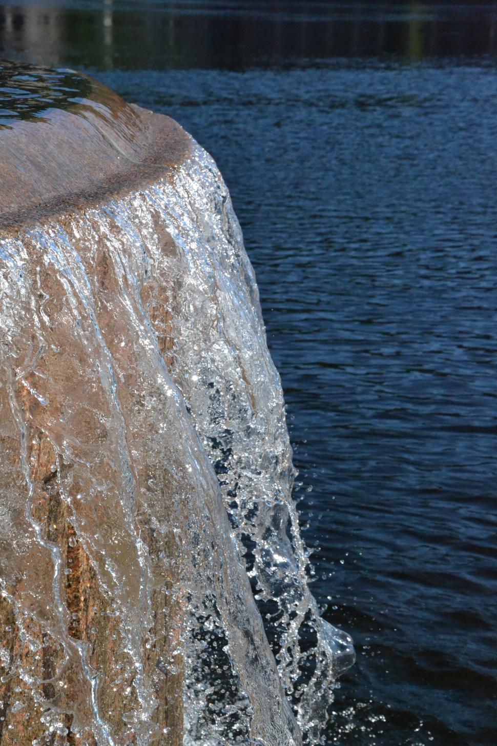 Free Image of Water fountain  