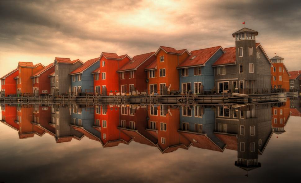 Free Image of Waterfront Houses Along a River 