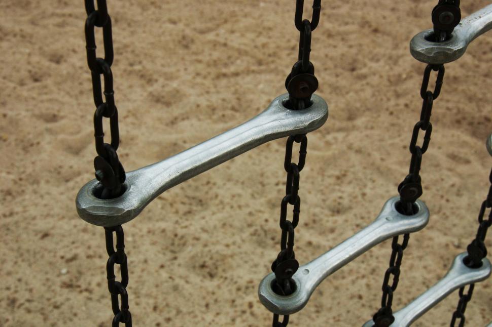 Free Image of Playground chain ladder 