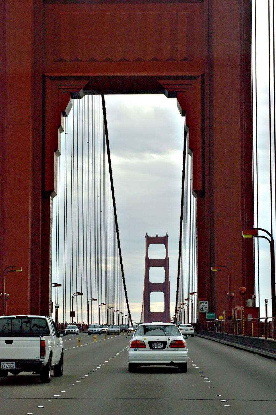 Free Image of golden gate golden gate san francisco traffic bridge california car road lights streetlight 