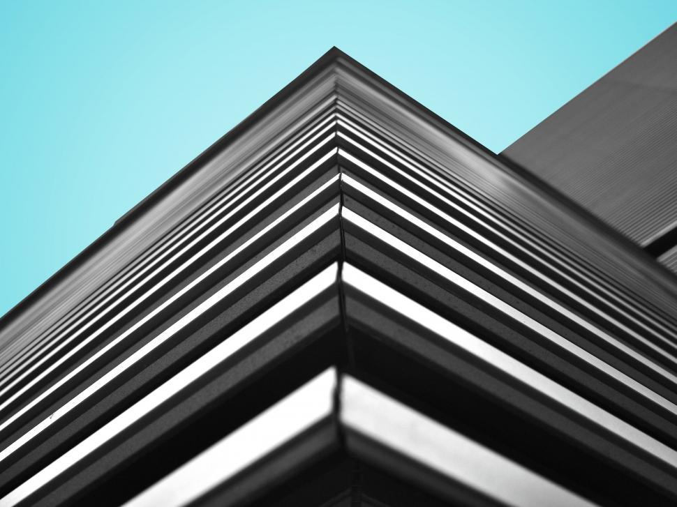 Free Image of Urban Building in Black and White 