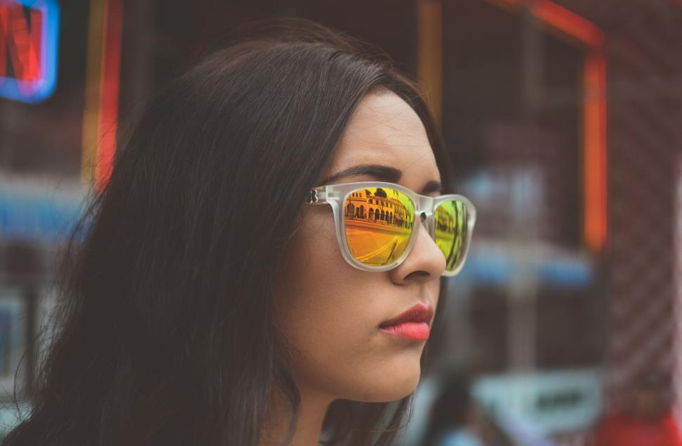 Free Image of Woman With Long Black Hair Wearing Sunglasses 