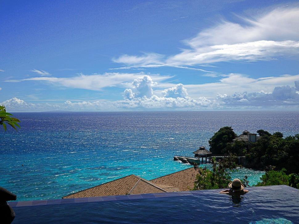 Free Image of Ocean View From Resort Pool 