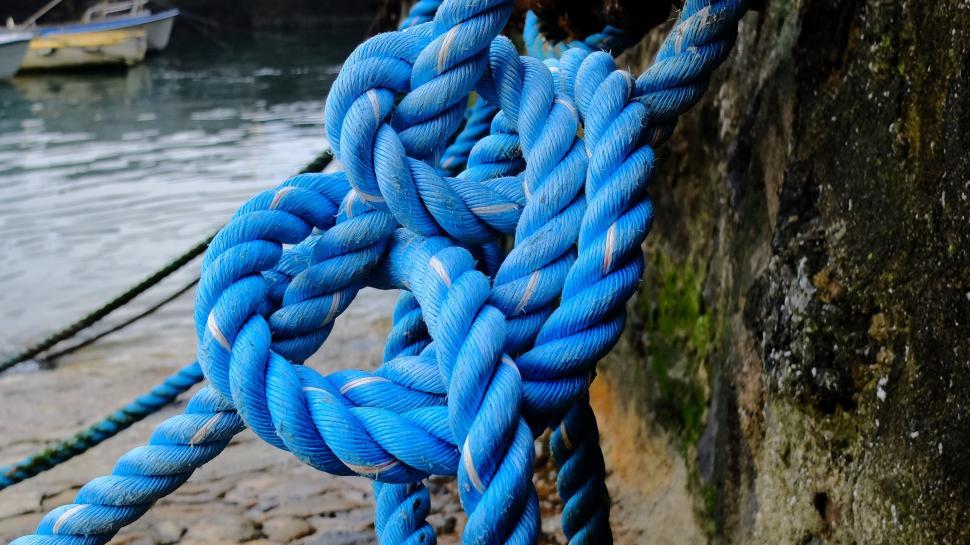 Free Image of Close Up of a Rope on a Boat 