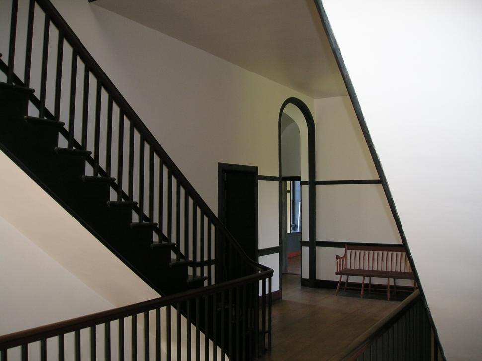 Free Image of Stairs (b) -Shaker style 
