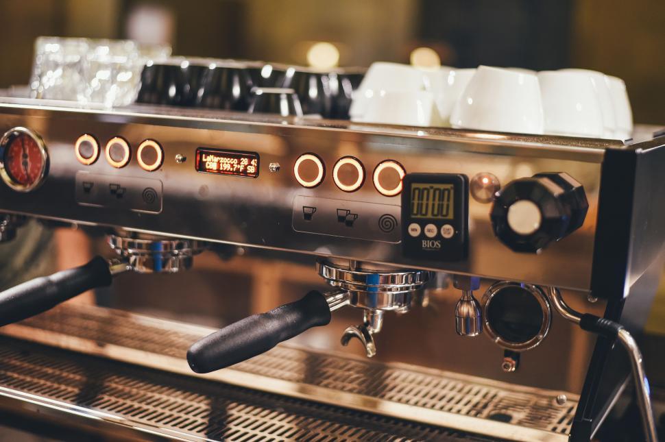 Free Image of Espresso Machine With Multiple Cups 