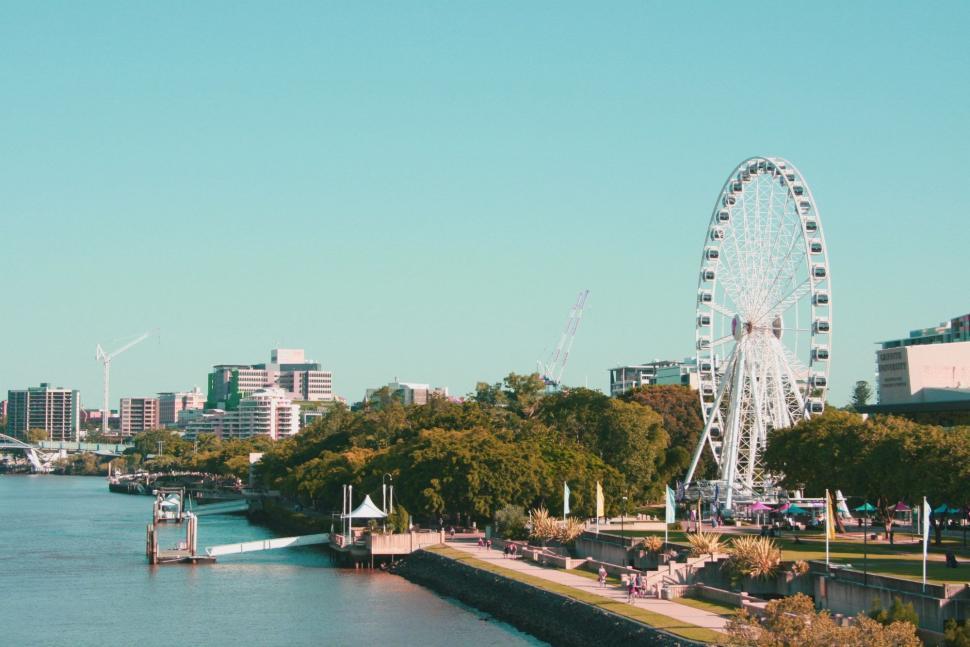Free Image of Ferris Wheel in the Middle of a River 