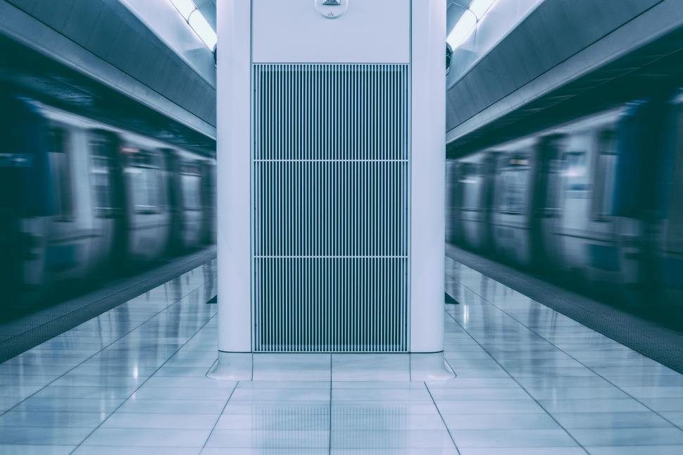 Free Image of Empty Subway Station With No People 