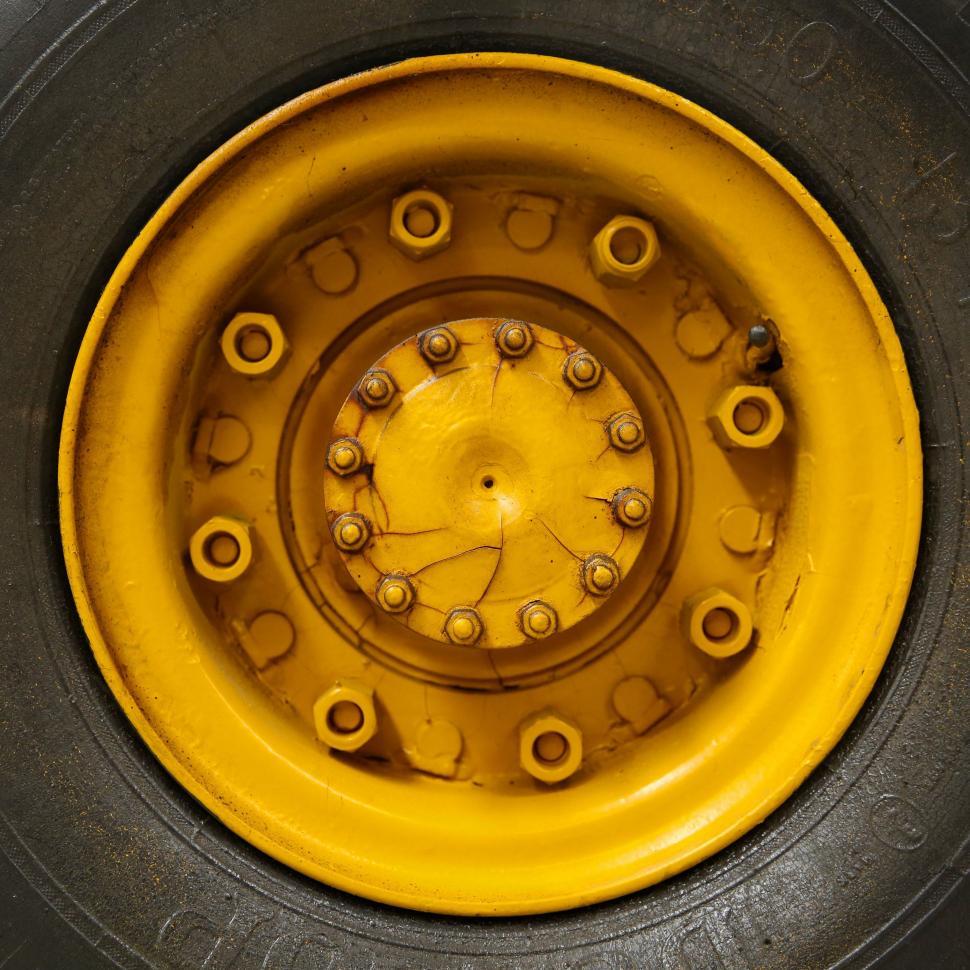 Free Image of Close Up of a Tire on a Vehicle 