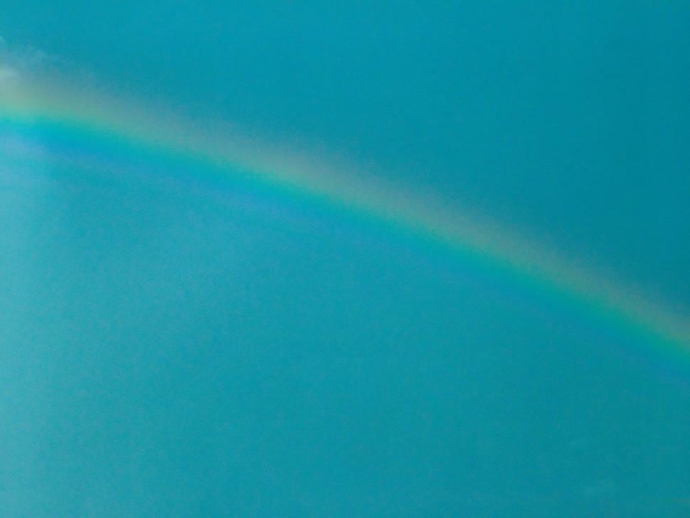 Free Image of Pale Rainbow Background 