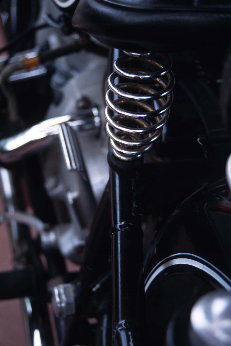 Free Image of Motorcycle seat spring 
