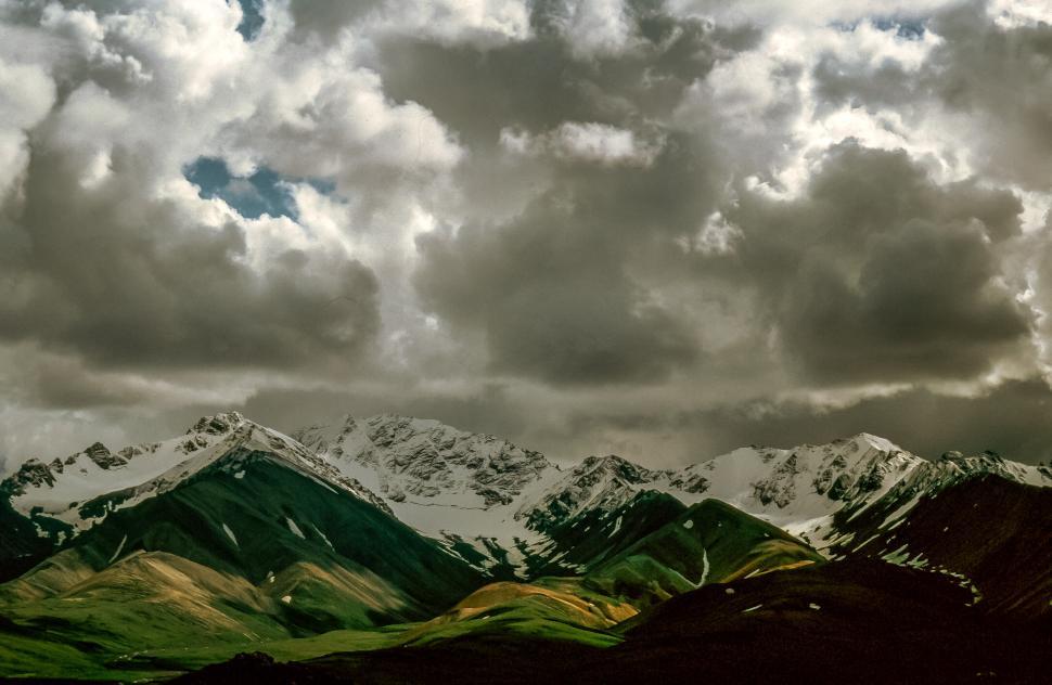 Free Image of Mountains in Alaska 