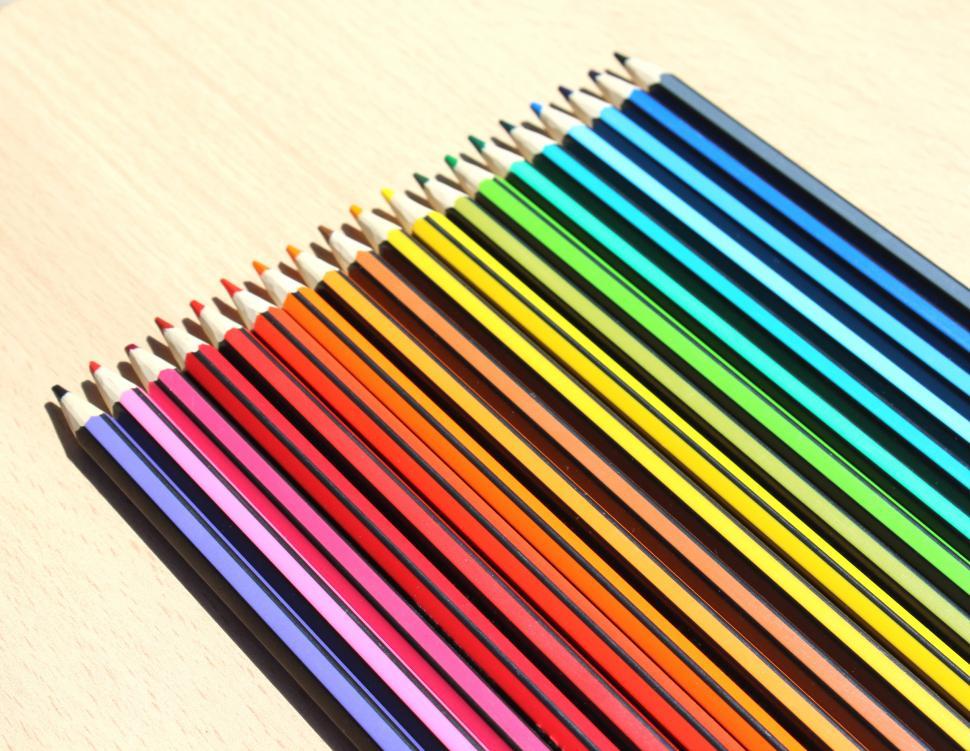 Free Image of Color Pencil Set  