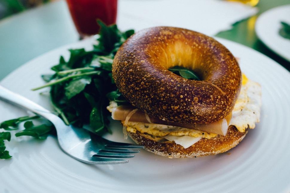 Free Image of Bagel Sandwich on Plate With Fork 