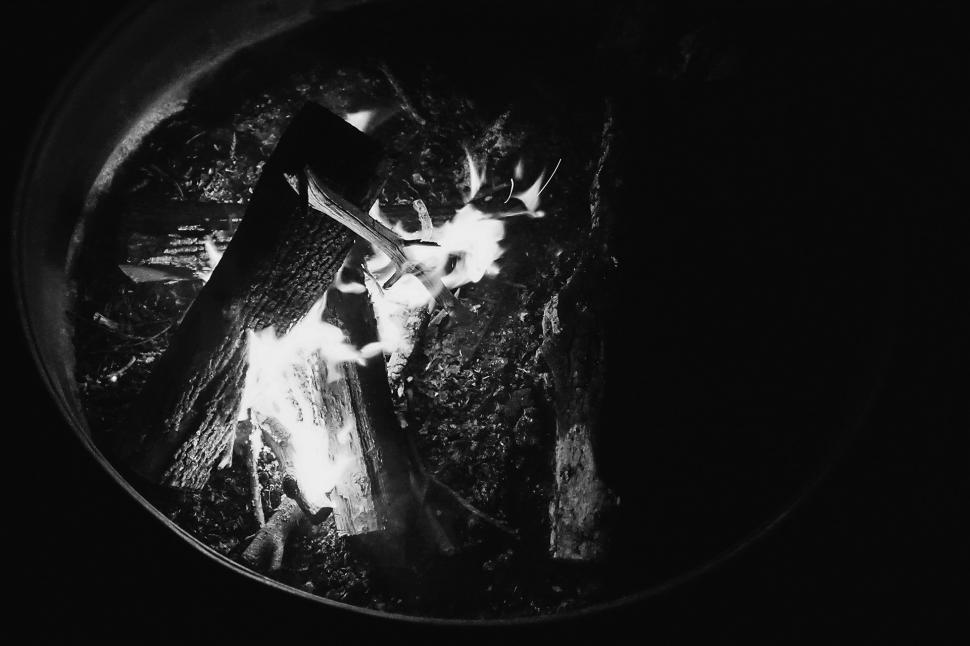 Free Image of Black and White Photo of a Fire Pit 