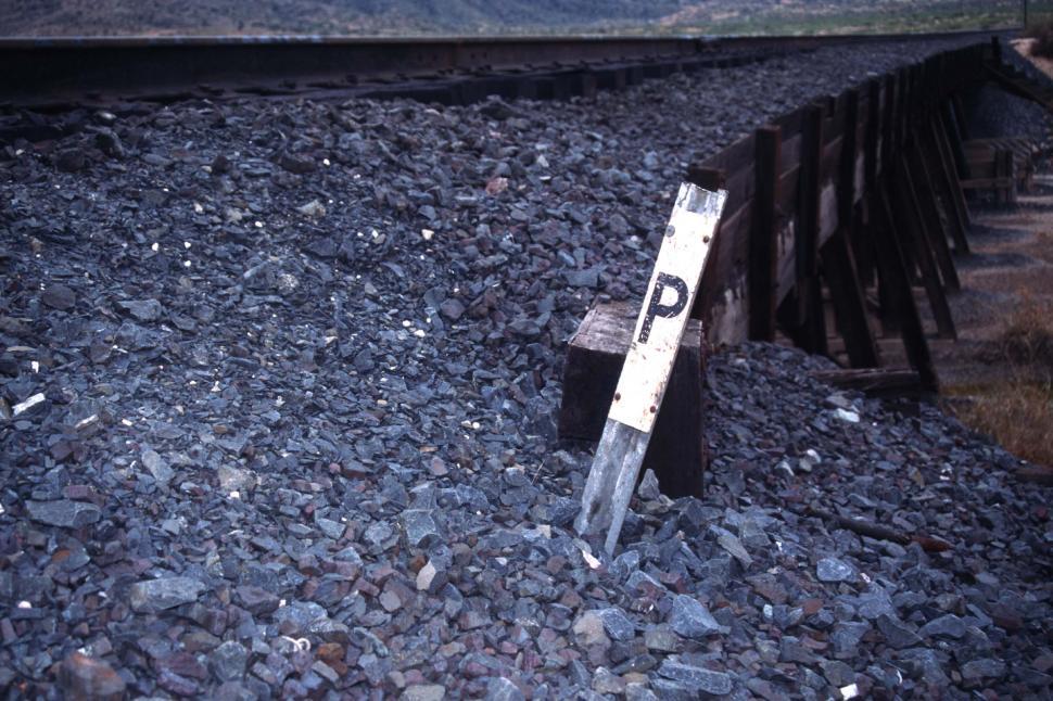 Free Image of Rail road track marker 
