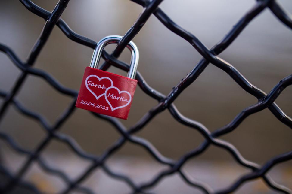 Free Image of Red Padlock With Hearts 