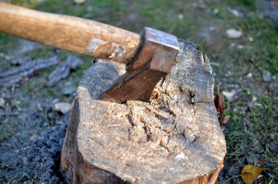 Free Image of Axe in log close up  