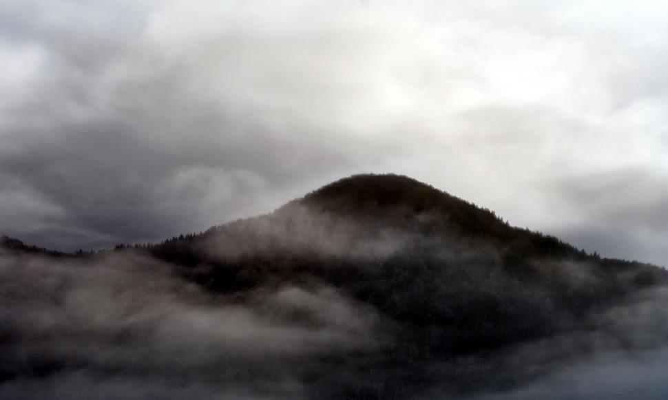 Free Image of Misty mountain 2 