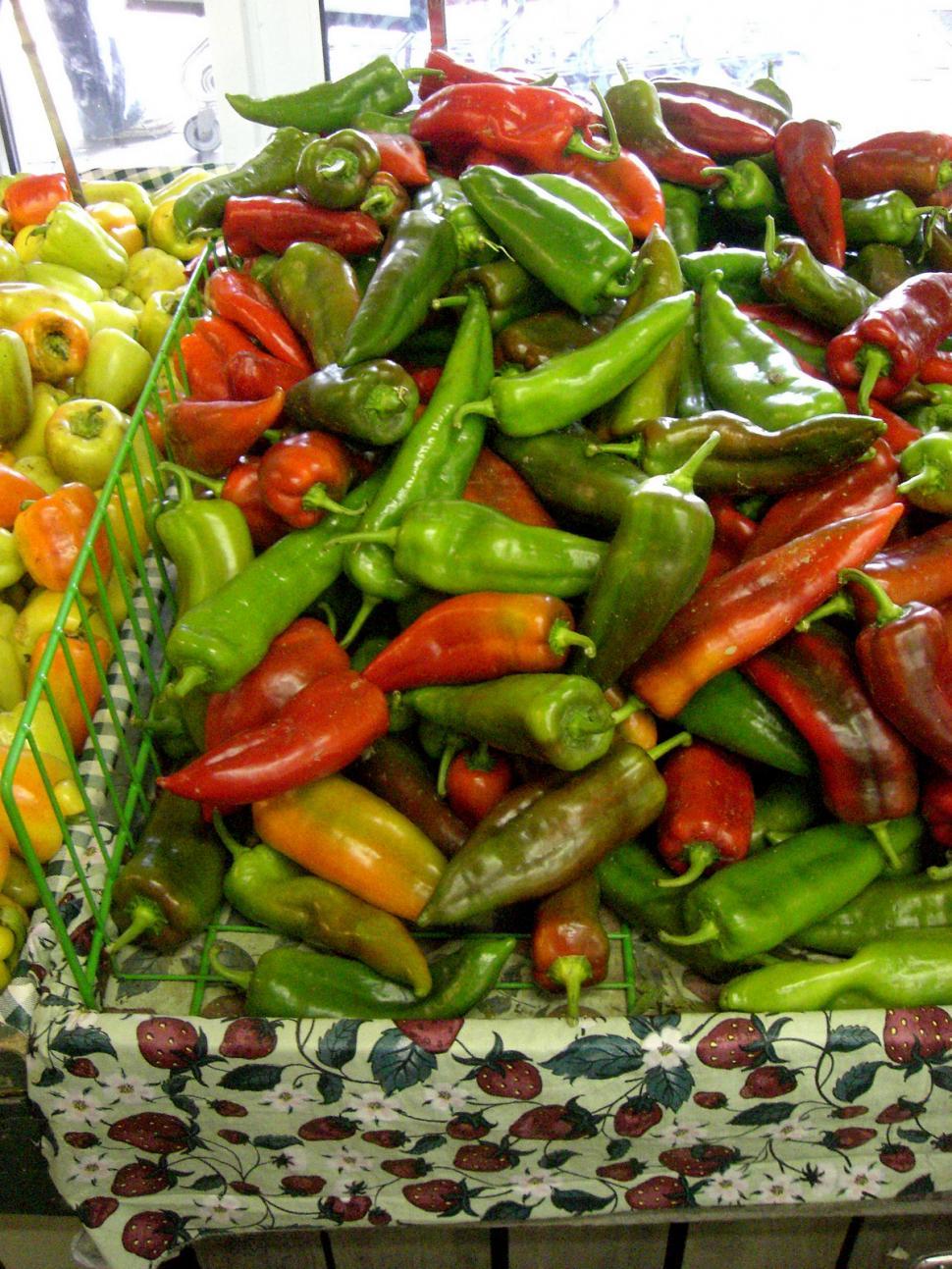 Free Image of A Pile of Peppers on a Table 