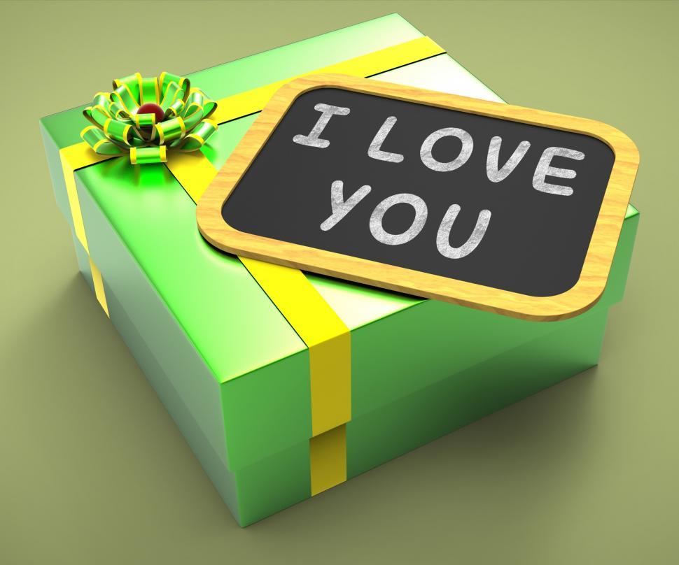 Free Image of I love You Present Means Special Dates And Romantic Dinners 