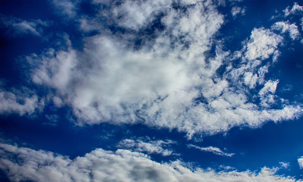 Free Image of Sky and clouds   