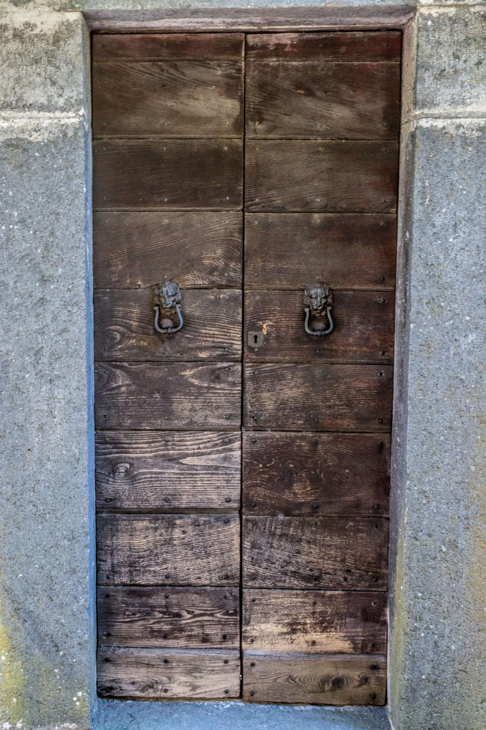 Free Image of Doors 