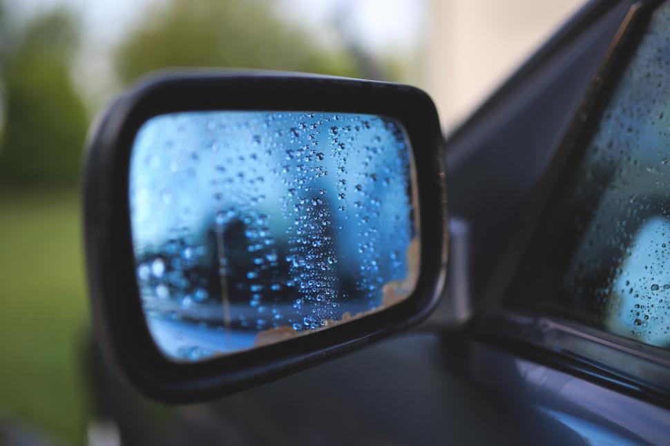 Free Image of Rain Drops on Rear View Mirror 