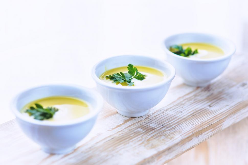 Free Image of Three Bowls of Soup With Parsley 