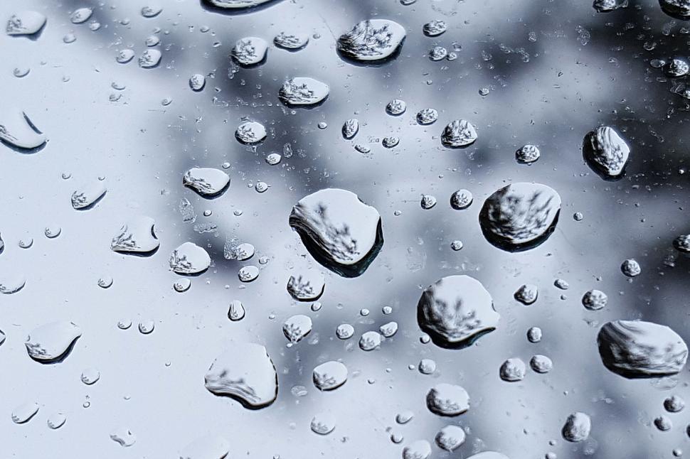 Free Image of Abstract Water Drops 