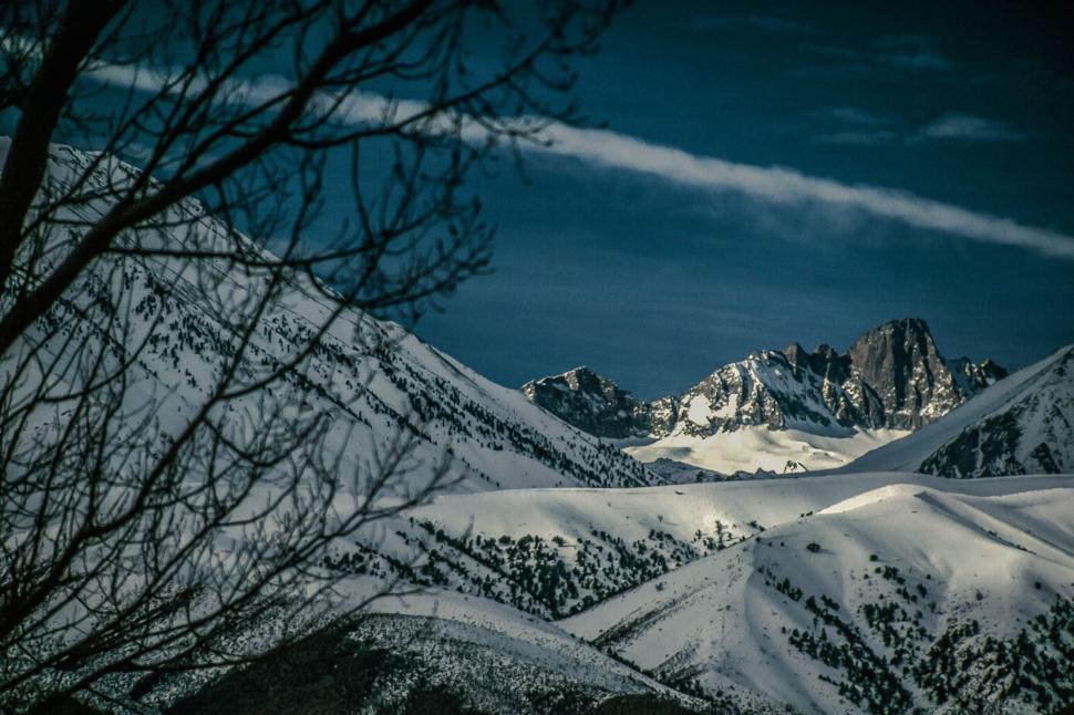 Free Image of Snowy Sierra Nevada mountains 