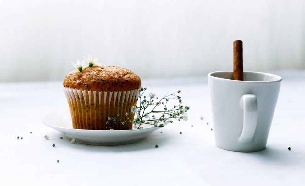 Free Image of Tea and Muffin 