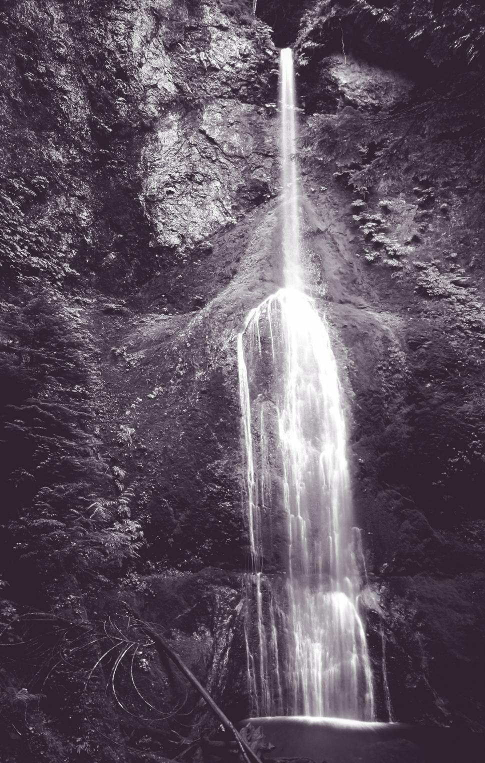 Free Image of Marymere Falls 