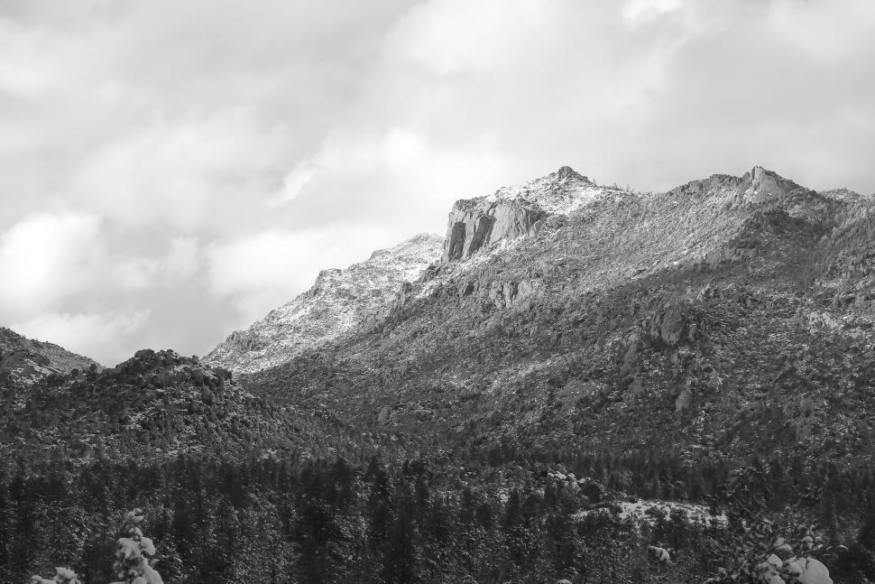 Free Image of Black and white landscape of Granite Mountain 