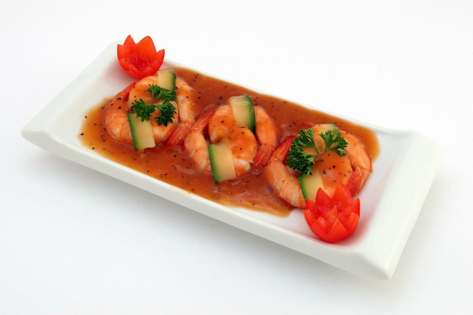 Free Image of Shrimp and Veggie Plate 