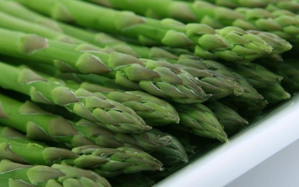 Free Image of Close Up of a Bunch of Green Asparagus 