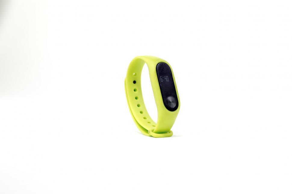 Free Image of Lime Green Fitness Tracker 
