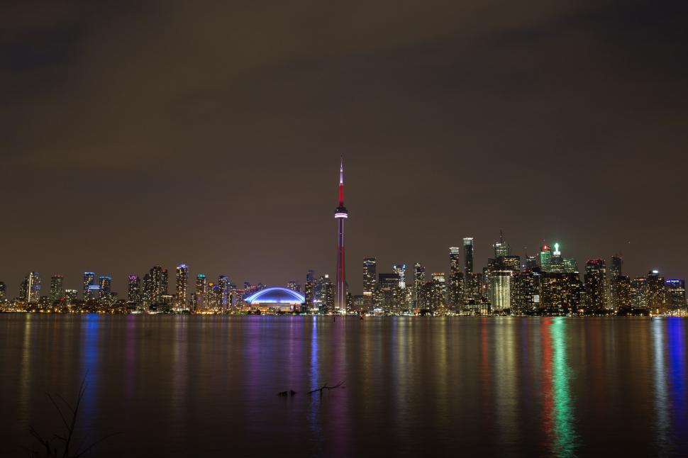Free Image of City Lights Night Toronto 