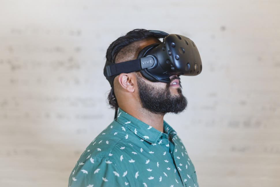 Free Image of Virtual Reality Goggles 
