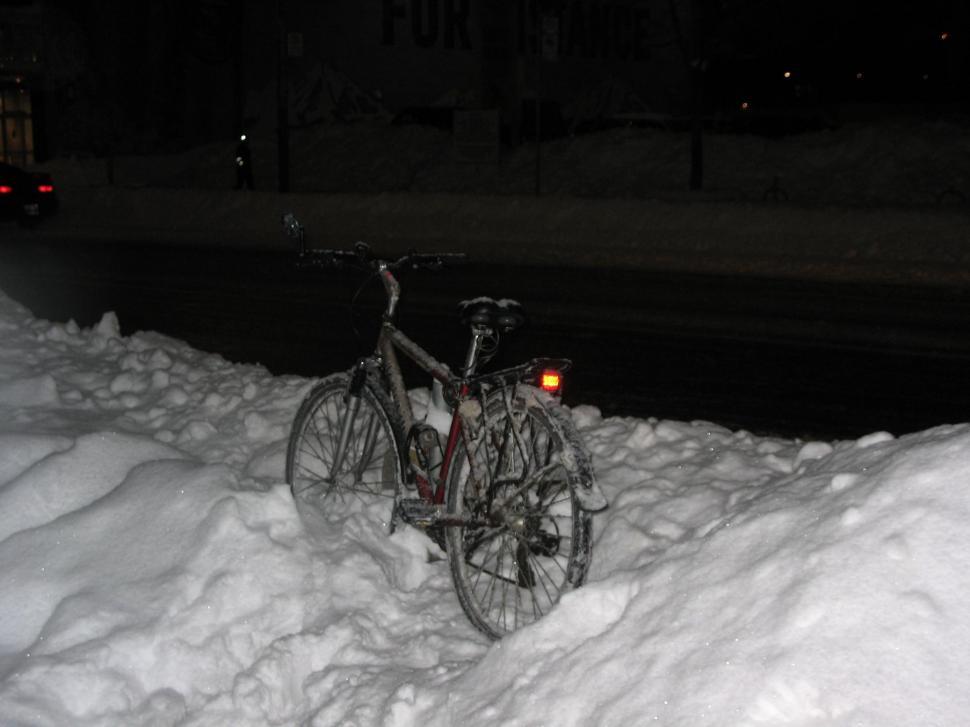 Free Image of Toronto, snow, winter, bike 