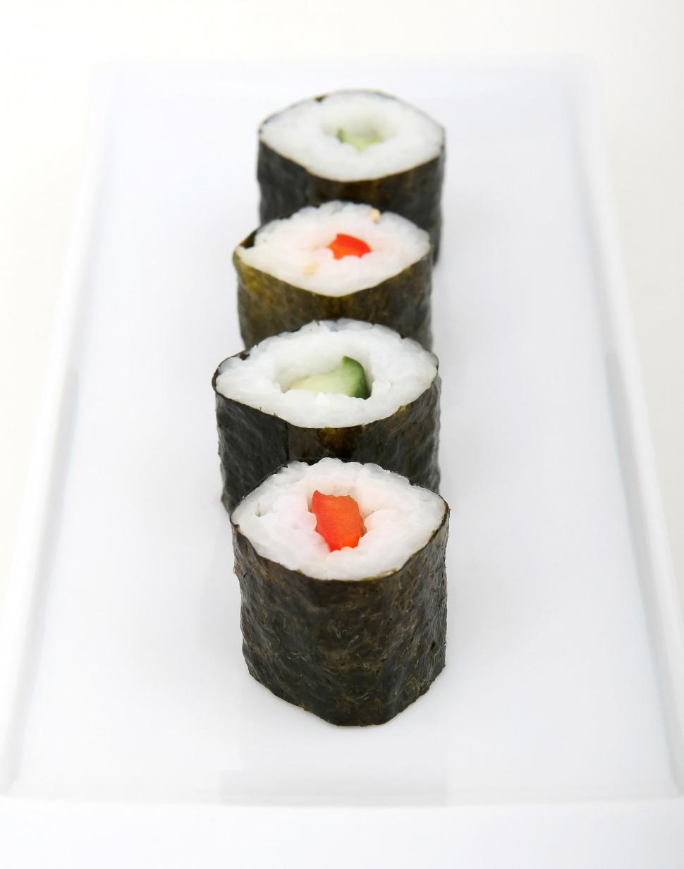 Free Image of Three Pieces of Sushi on a White Plate 