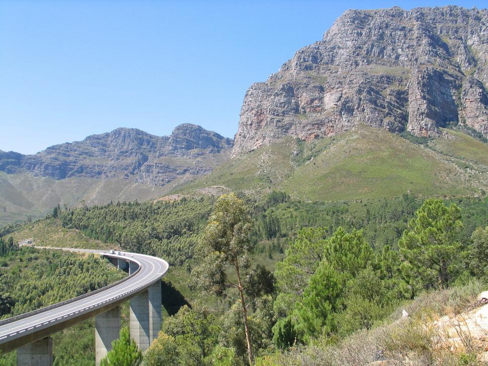 Free Image of Highway Leading to Mountain Range 