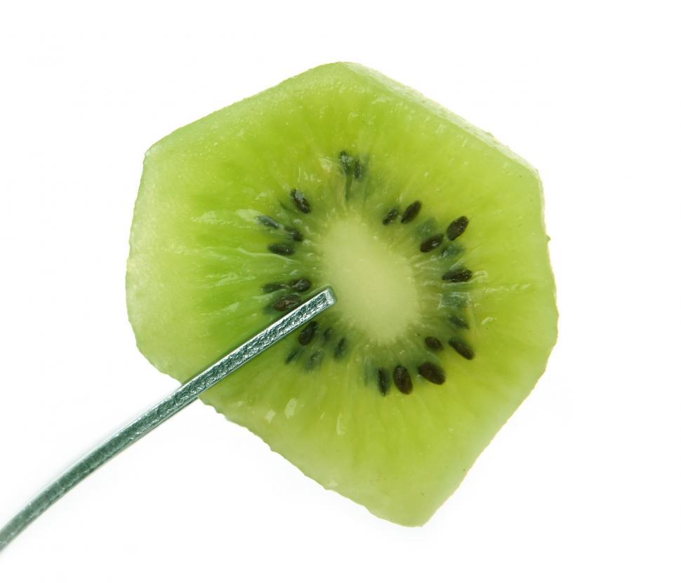 Free Image of Kiwi Fruit Slice With Toothpick 