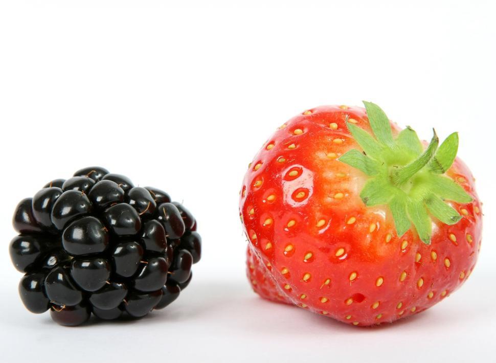Free Image of Black Berry and Strawberry on White Background 