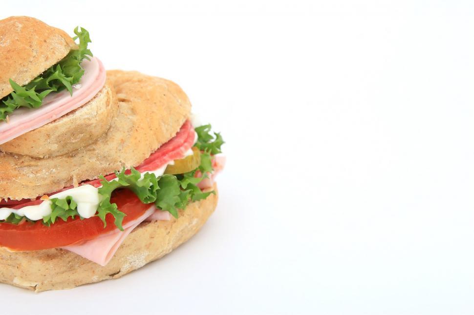 Free Image of Delicious Sandwich With Meat, Lettuce, and Tomatoes 