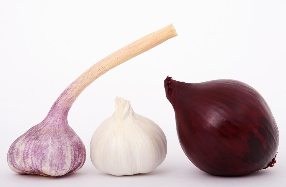 Free Image of Three Different Types of Garlic on a White Background 