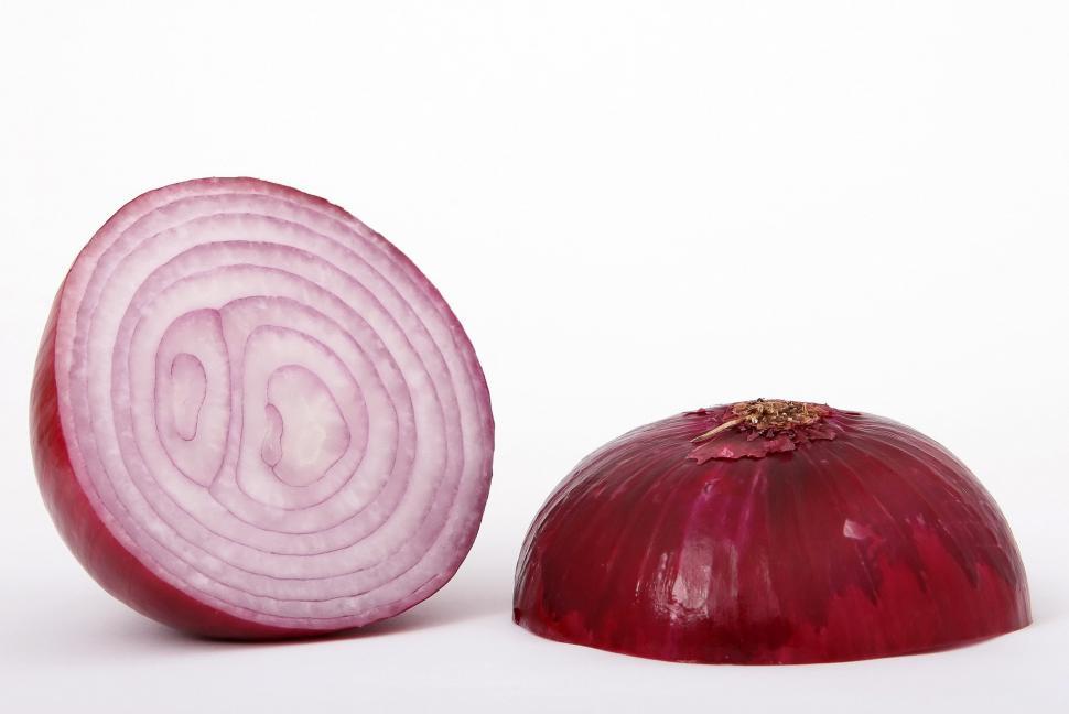Free Image of Red Onion Halves Side by Side 