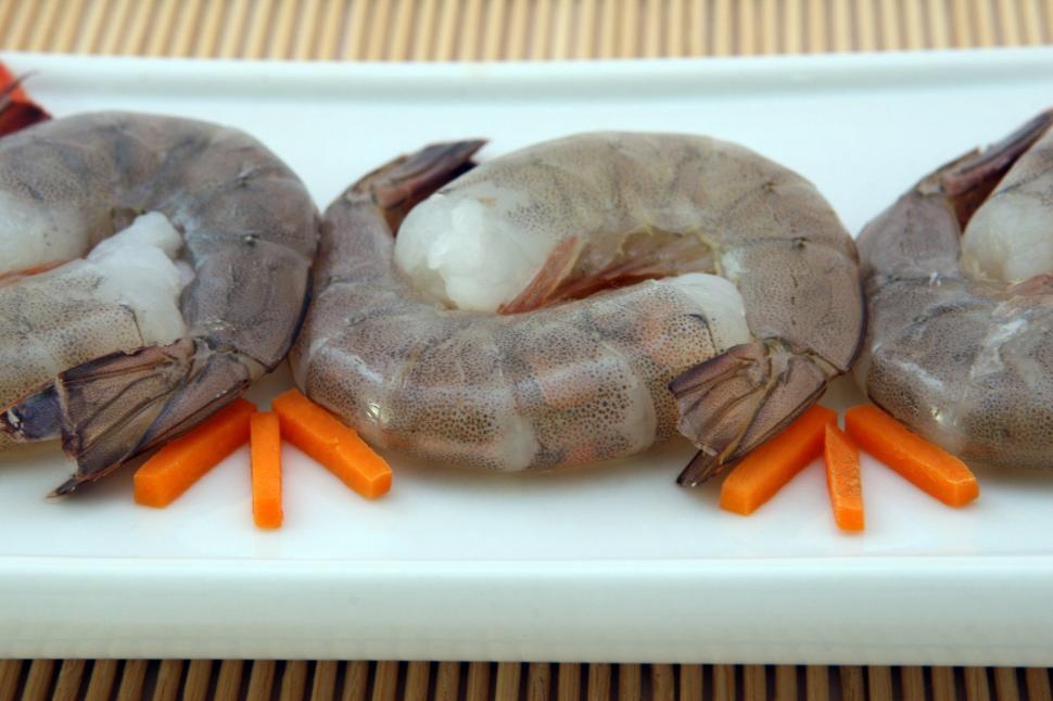 Free Image of White Plate With Shrimp and Carrots 