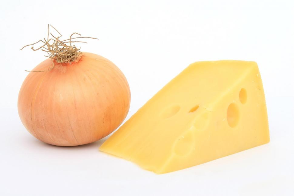 Free Image of Cheese and Onion 